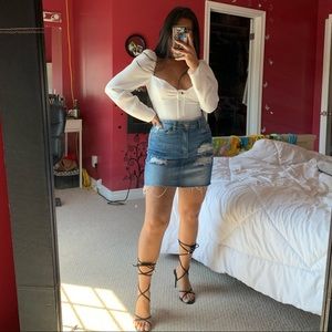 🌿2/$30🌿 Distressed Denim Mini Skirt